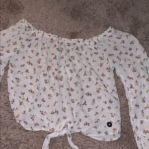 holister off the shoulder top